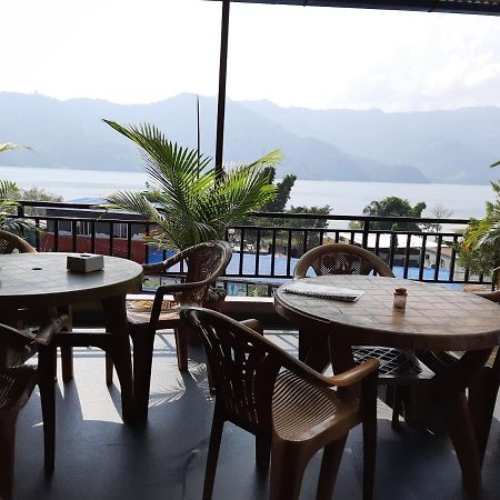 Hotel Eagle Zone Pokhara Esterno foto